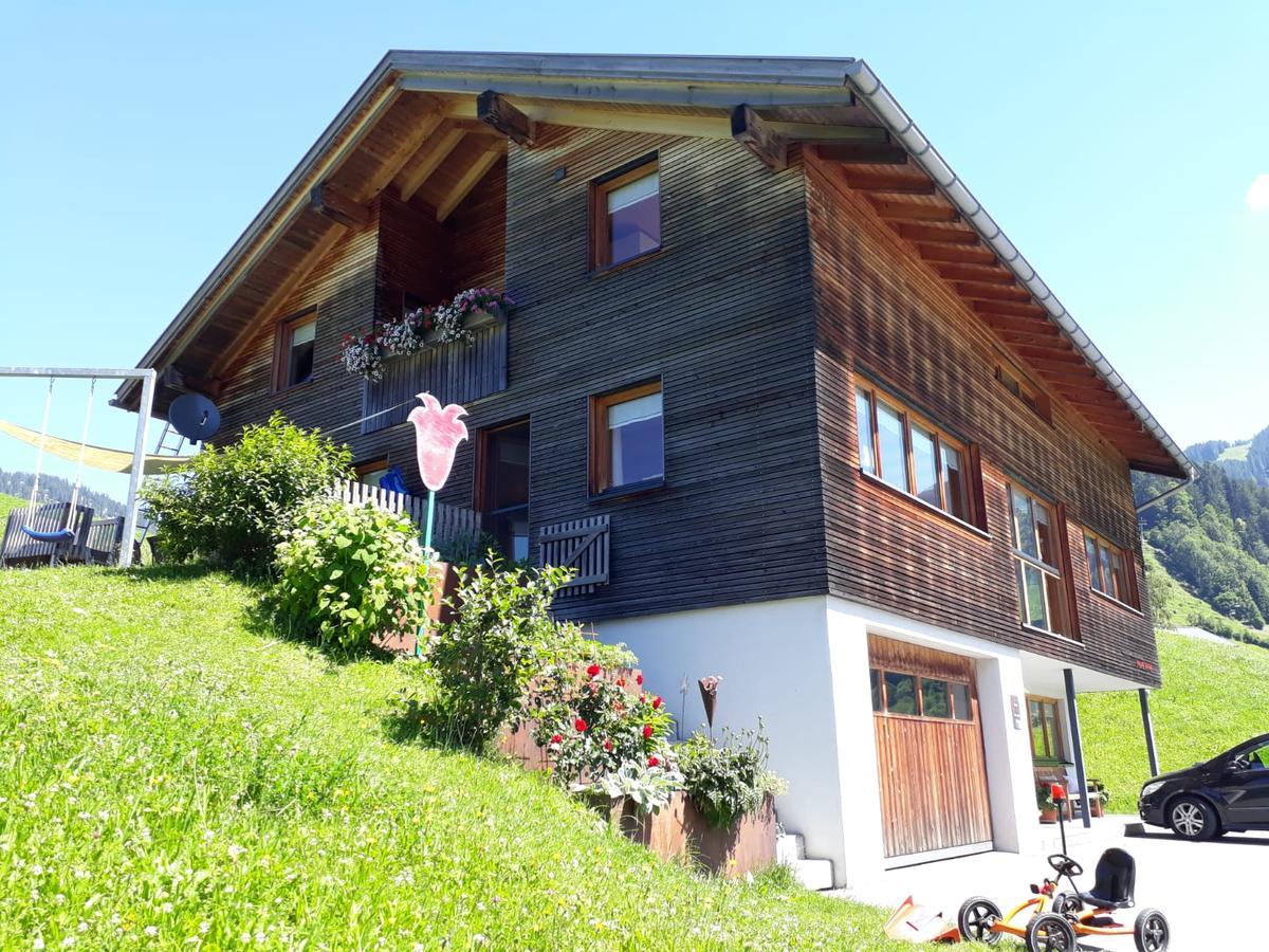 Haus Erna Schoppernau Hotel Buitenkant foto